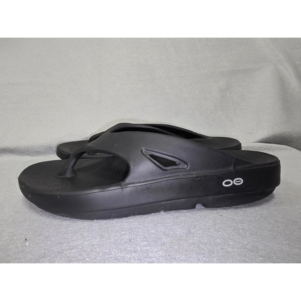 OOFOS OOriginal Recovery Sandals Black Mens 8 Womens 10 Comfort Flip Flops